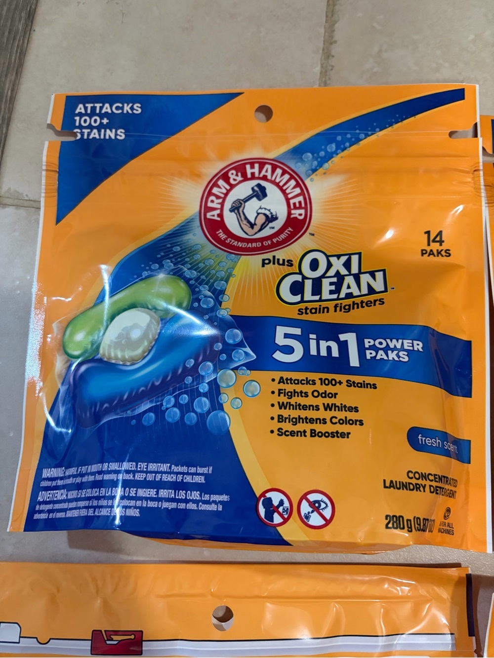 Arm & Hammer Oxi Clean 5-in-1 Laundry Pacs - Orange & Blue Packaging - Picture 4 of 5
